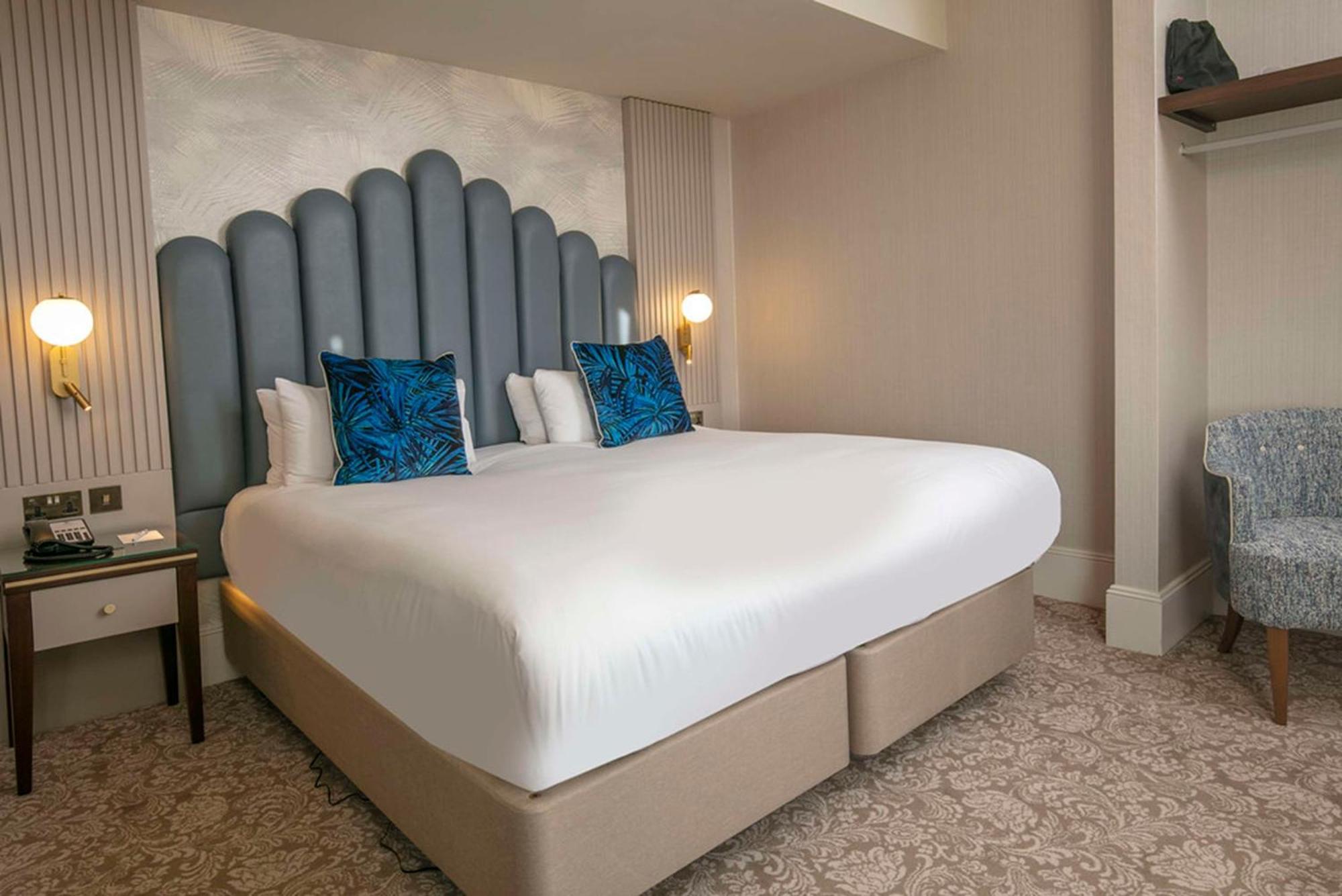 Voco The Clifton Folkestone By Ihg Hotel ภายนอก รูปภาพ