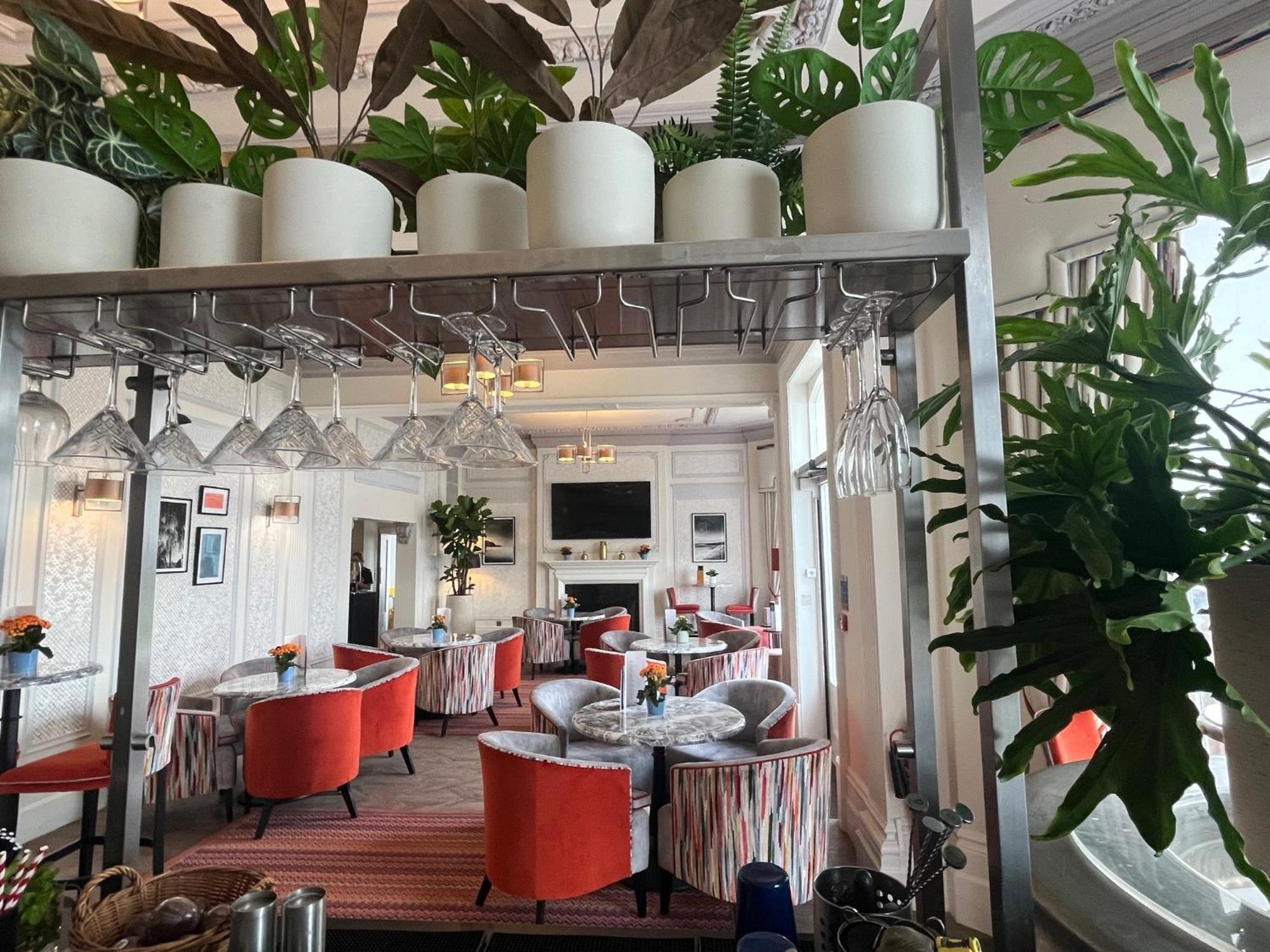 Voco The Clifton Folkestone By Ihg Hotel ภายนอก รูปภาพ