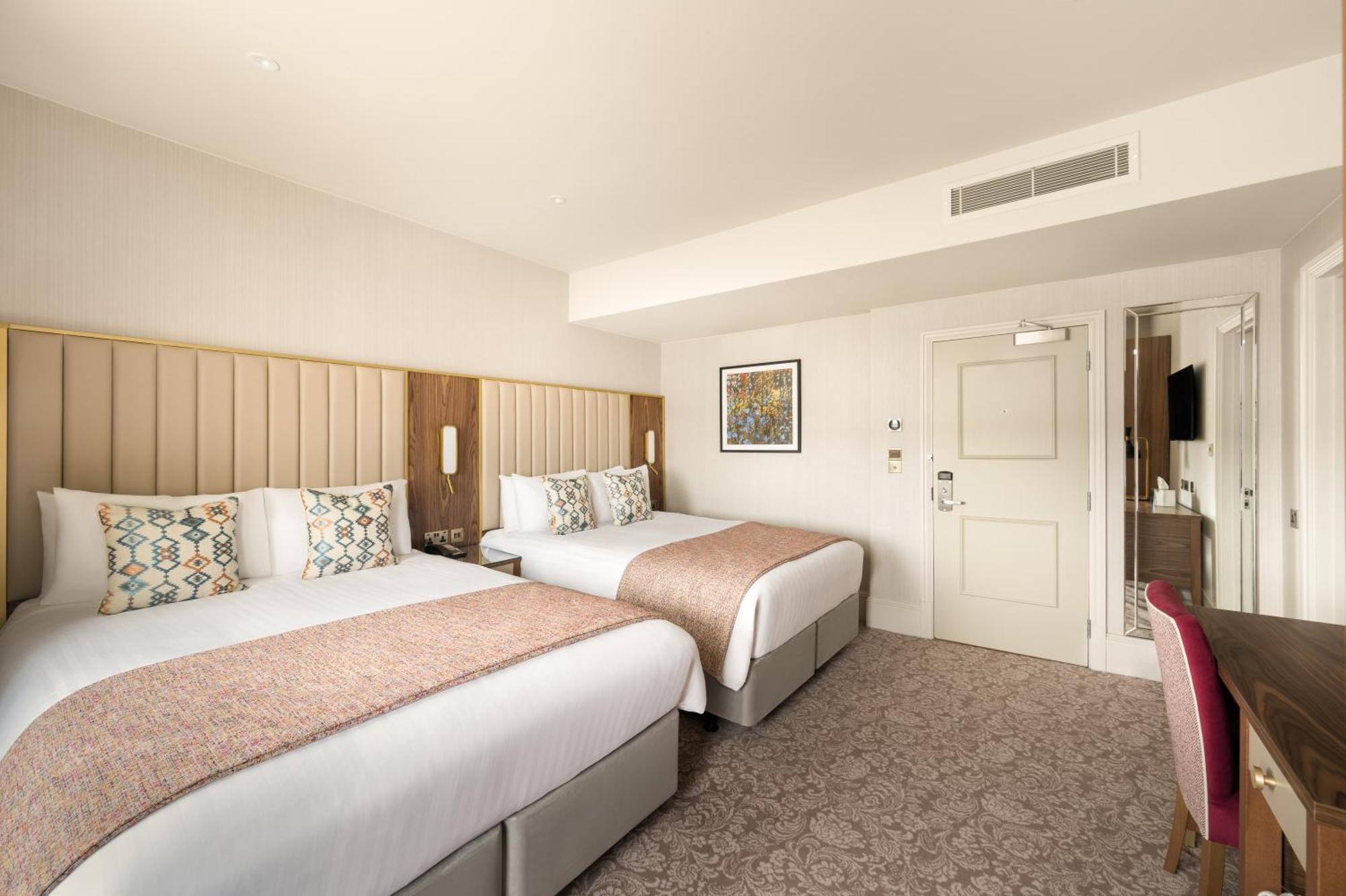 Voco The Clifton Folkestone By Ihg Hotel ภายนอก รูปภาพ
